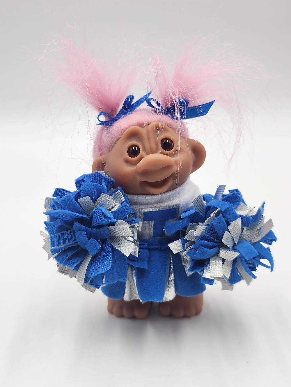 TROLL 2005 CHEERLEADER DOLL BLUE OUTFIT PINK HAIR